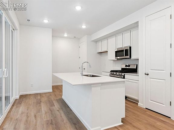 6th image of this home