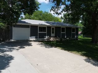 316 Clair Ln, Milford, NE 68405