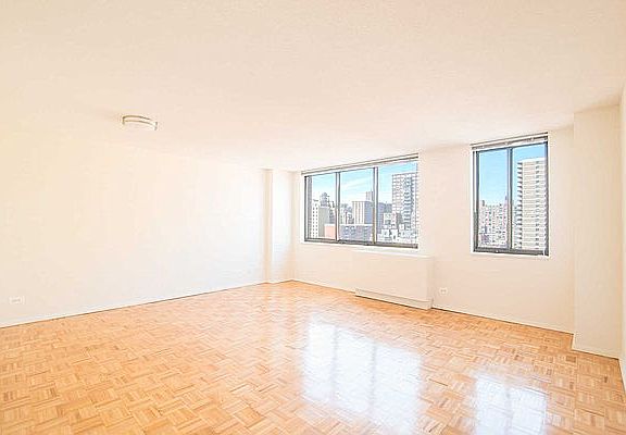 5th image of 730 Columbus Ave #2D
