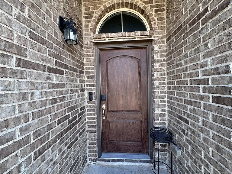 1710 Wrigley Dr — Photo 27