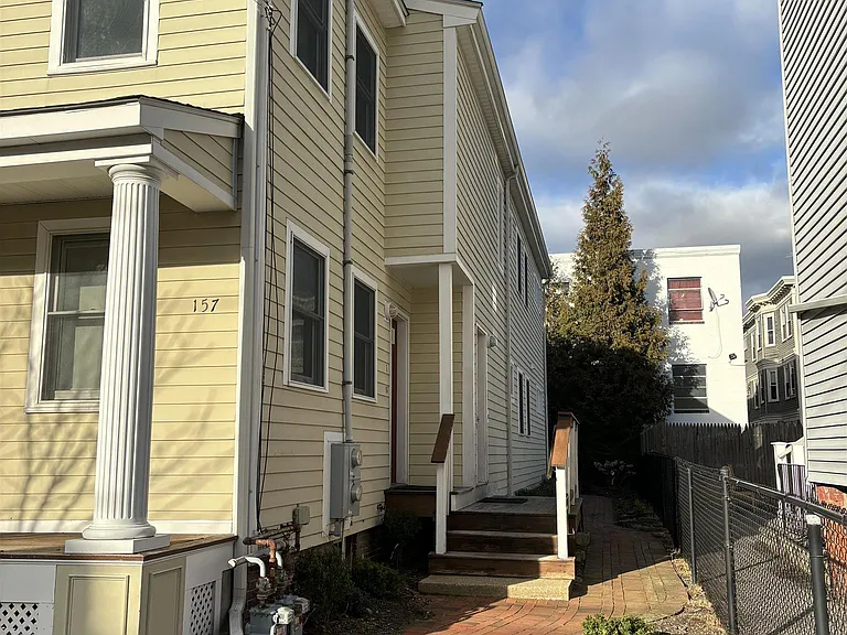 159 Auburn St #2 — Photo 6