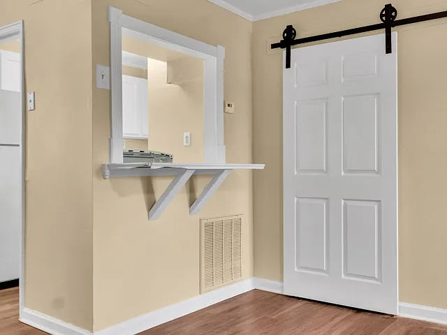 kitchen bar