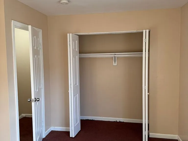 4104 Fairhaven Ave — Photo 10