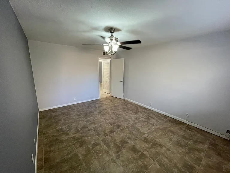 2 W Northern Ave #5 — Photo 26
