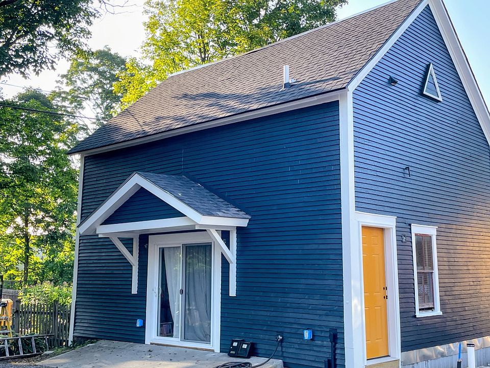 1st image of 20 N Main St #101