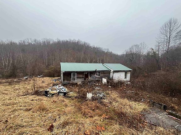 5th image of 51 Tulip Ln