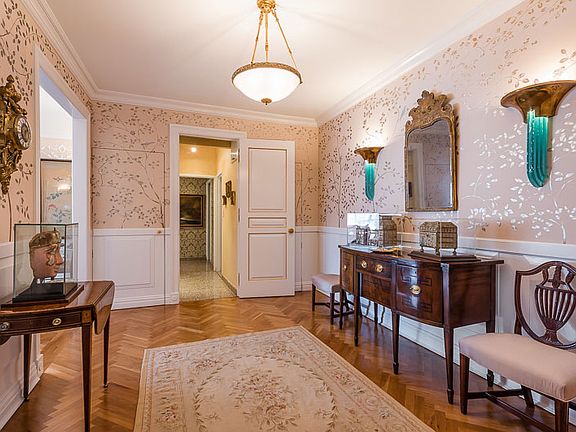 4th image of 425 E 58th St APT 22G