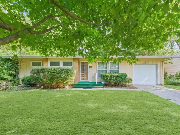 1212 Mimosa Dr, Champaign, IL 61821