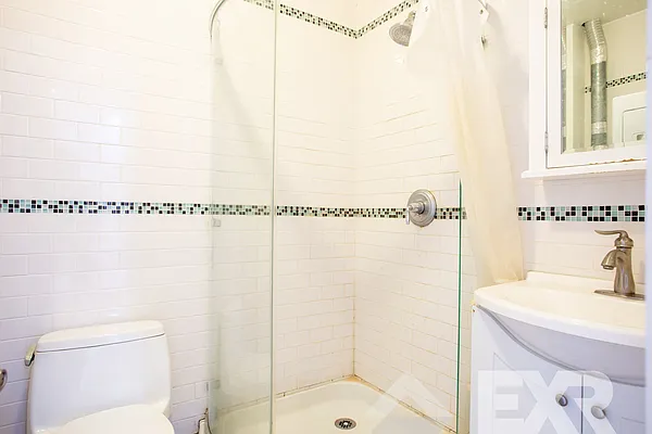 Rented by EXR | media 34