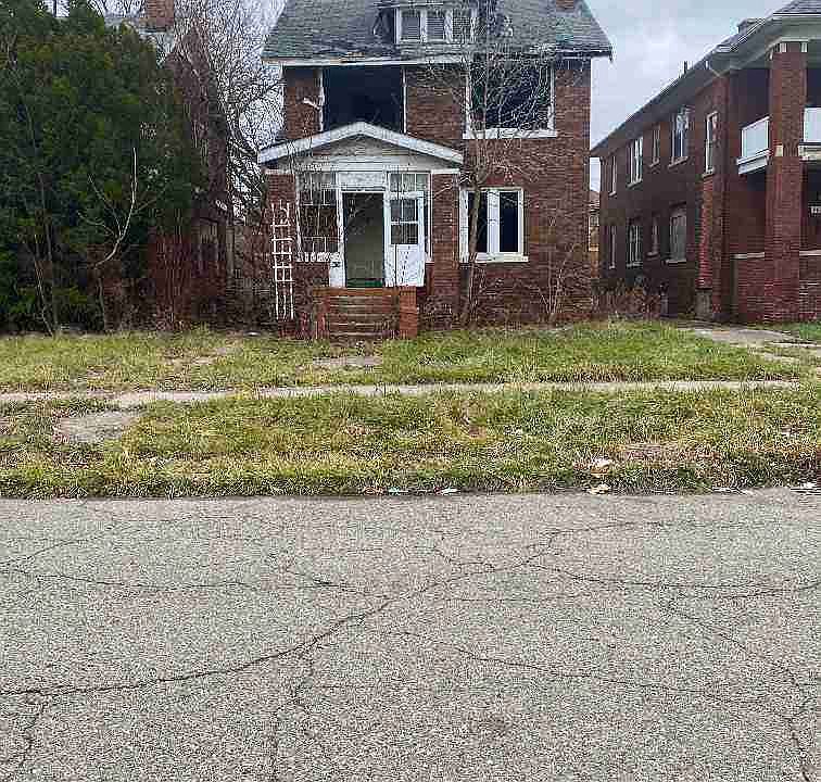 5045 Hillsboro