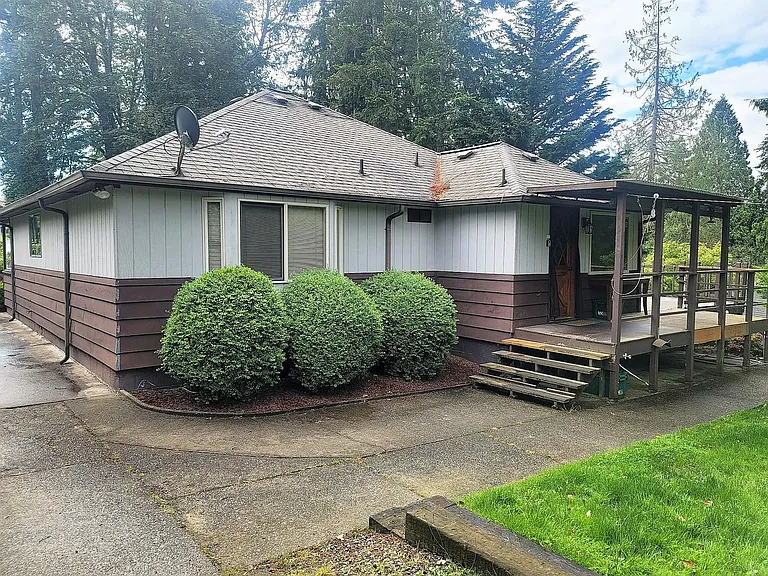 2175 Lynnette Pl NW — Photo 3