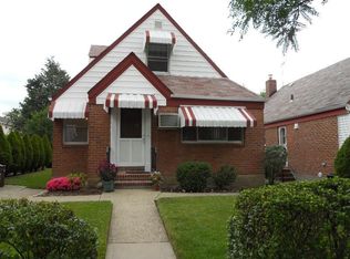 7743 252nd St, Bellerose, NY 11426