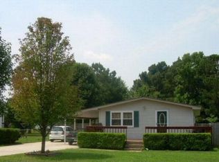 1308 Tulls Creek Rd, Moyock, NC 27958