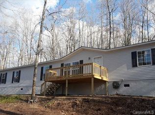 318 Jacks Legacy Ln, Hendersonville, NC 28739