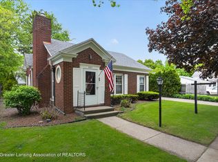 207 E McConnell St, Saint Johns, MI 48879