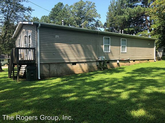 2nd image of 223-B Maple Dr