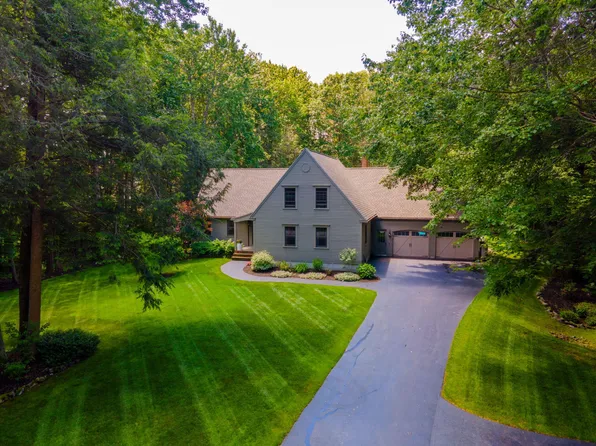 6 Plymouth Drive, Saco, ME 04072