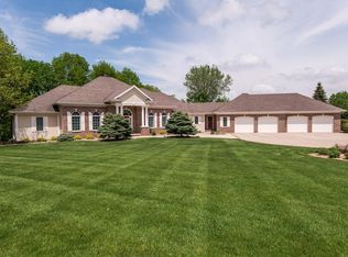 2533 Hawk Hill Ln SW, Rochester, MN 55902