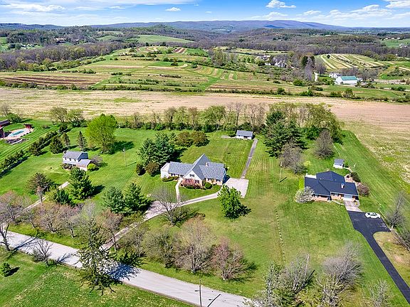 4th image of 185 Barron Rd