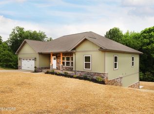 631 Farm Of The Smokies Way, Maryville, TN 37804