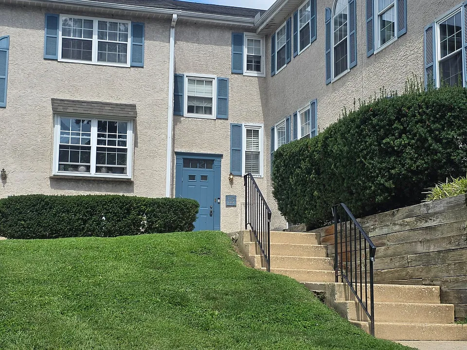 44 S Lansdowne Ave #1402