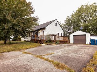 2 Inner Dr, Circle Pines, MN 55014