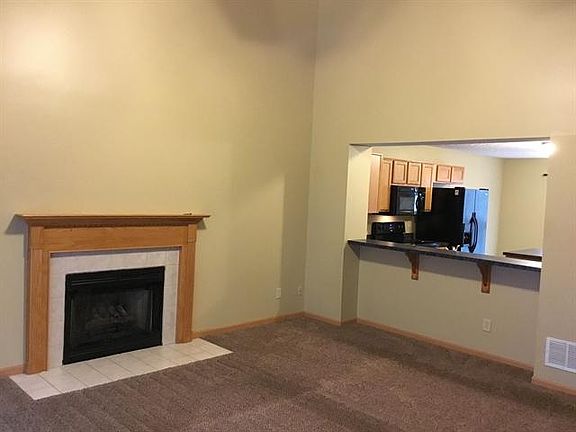 3rd image of 29 Wrens Nest Ct
