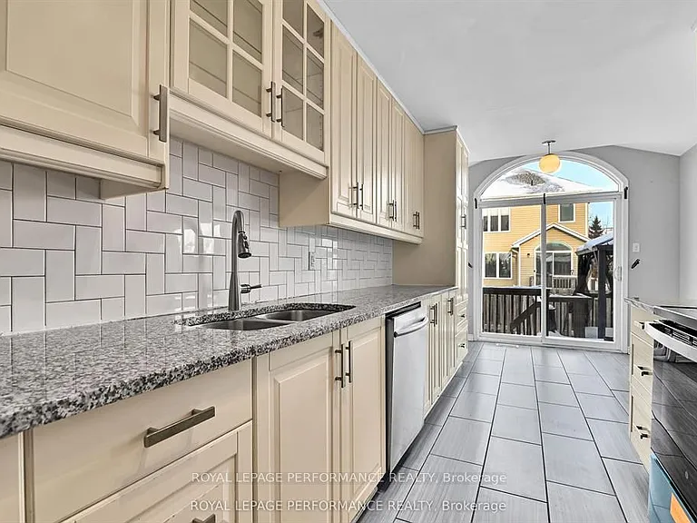 622 Louis Toscano Dr — Photo 13