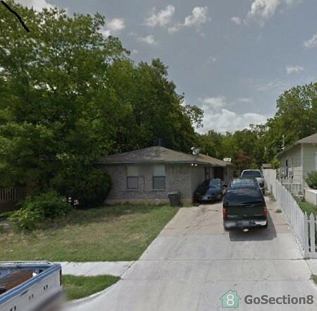 1st image of 2925 Bideker Ave