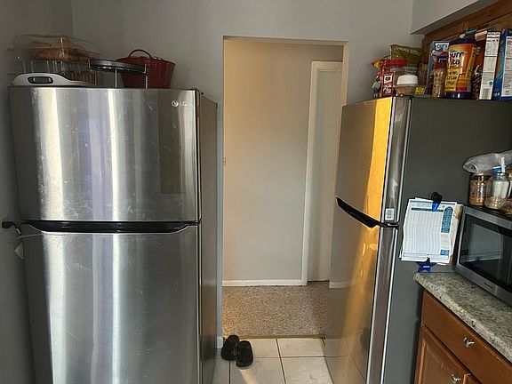 5th image of 1819 W Thome Ave APT N406
