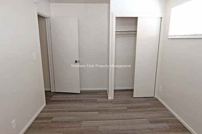 521 E 600 S — Photo 7