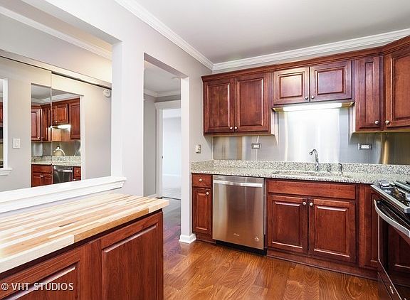 4th image of 909 E Kenilworth Ave Unit 202