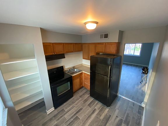 4th image of 8534-38 N Broadway St #10835965
