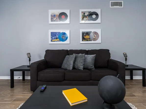 2402 Berry Street - 1