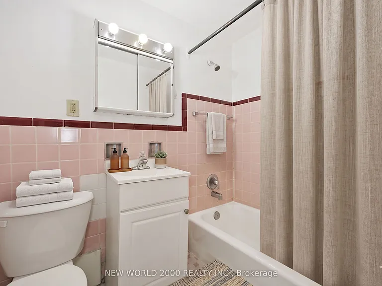 88 Bernard Ave #206 — Photo 6
