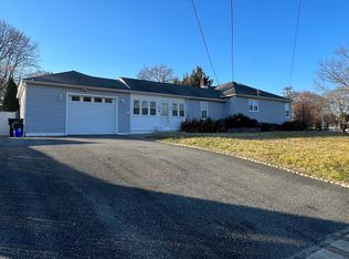 715 W Jersey Ave, Woodbury Heights, NJ 08097