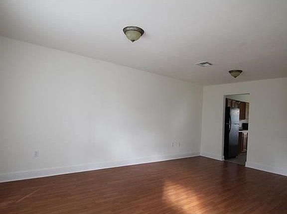 2nd image of 2735 Higgins Blvd