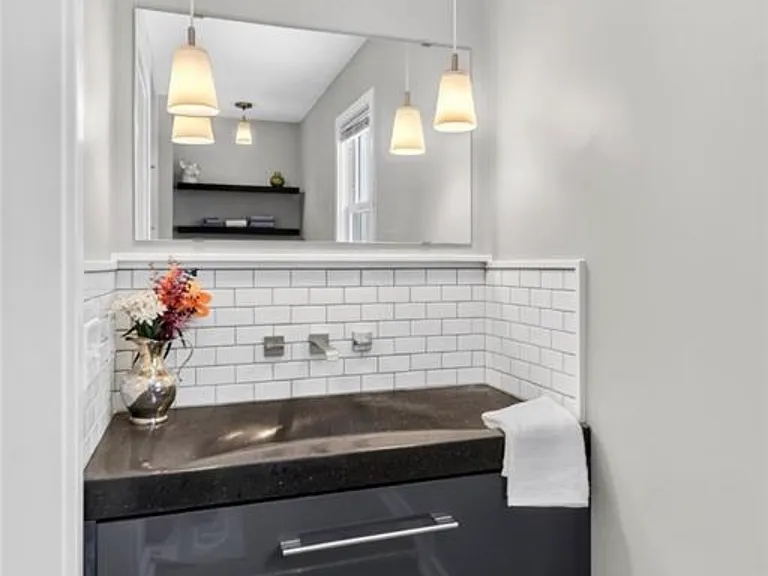 213 Wood St — Photo 11