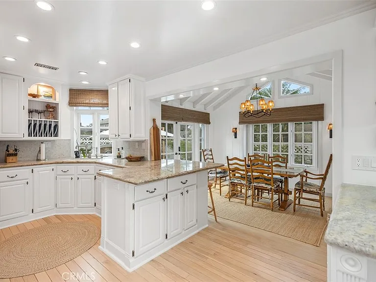 501 Lombardy Ln — Photo 8