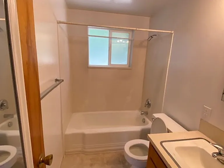 525 Brookside Pl #1 — Photo 5