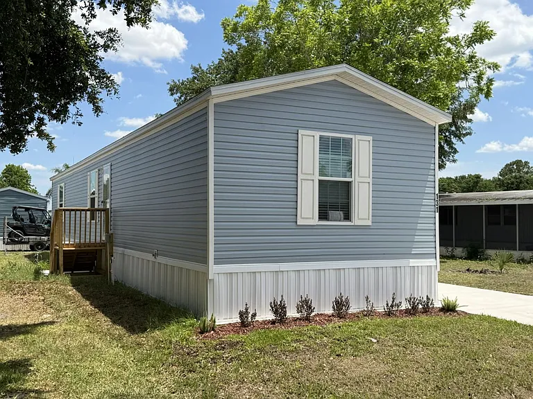 131 Lakeside Garden Cir #131 — Photo 25
