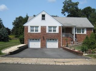15 Douglas Dr, Towaco, NJ 07082