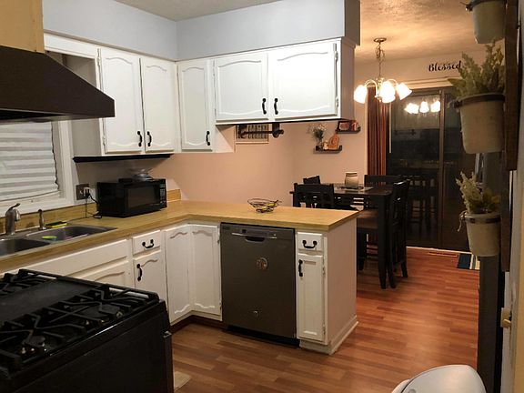 4th image of 429 Pine Place St SE