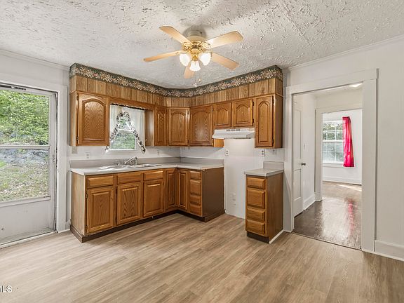 3rd image of 2084 Baileyton Rd
