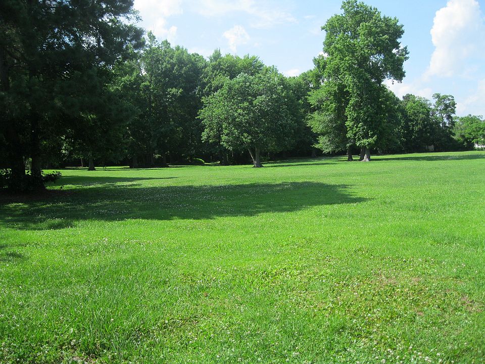 2nd image of 3929 Fawn Creek Dr
