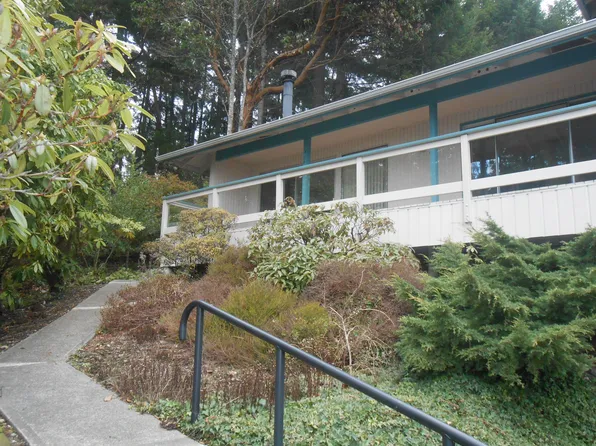 12608 Burnham Dr Unit 4, Gig Harbor, WA 98332