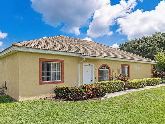 2nd image of 305 Port Pleasant Dr