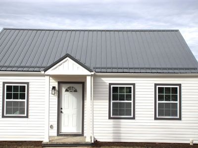 201 1st St SE, Pulaski, VA, 24301
