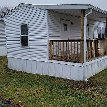 2nd image of 825 S 2nd St Lot 40