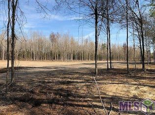 1697 Midway Rd, Slaughter, LA 70777